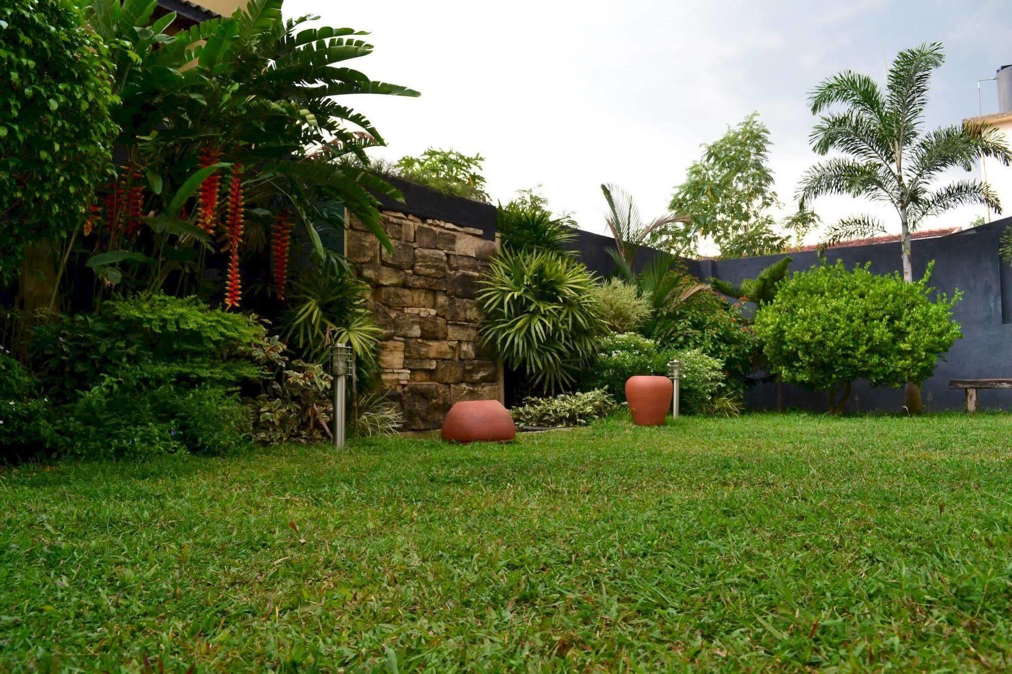 Oyo 437 Amali Residence Nugegoda Ngoại thất bức ảnh