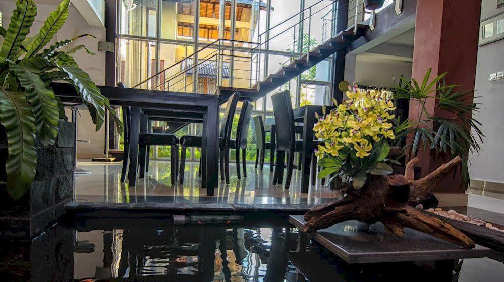 Oyo 437 Amali Residence Nugegoda Ngoại thất bức ảnh